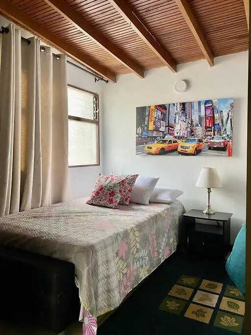 Casa En Frente Del Exito De Laureles Apartamento Medellín