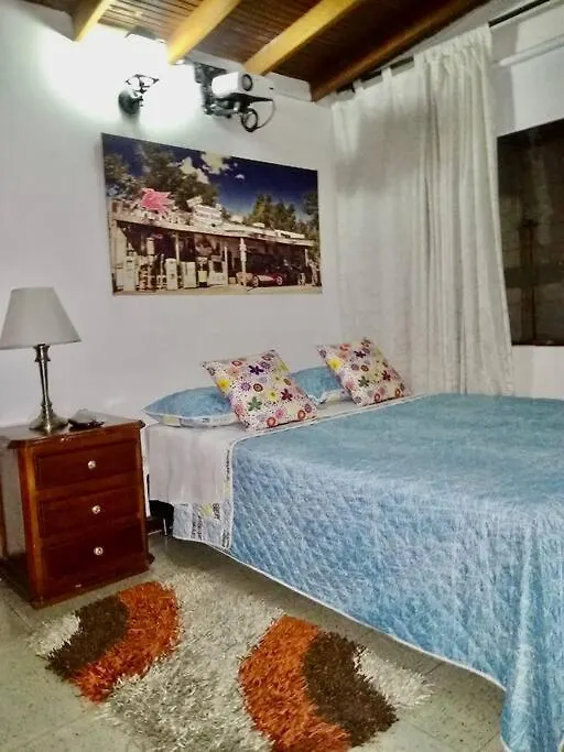Casa En Frente Del Exito De Laureles Apartamento Medellín Colombia