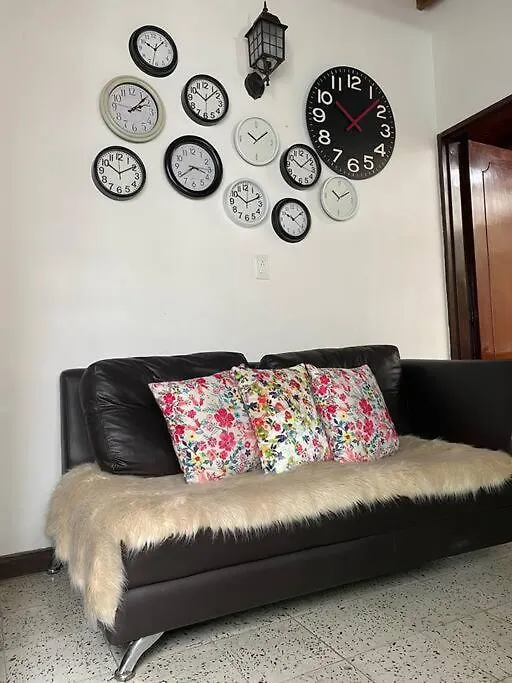 Casa En Frente Del Exito De Laureles Apartamento Medellín 0*,  Colombia