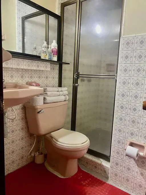 Casa En Frente Del Exito De Laureles Apartamento Medellín