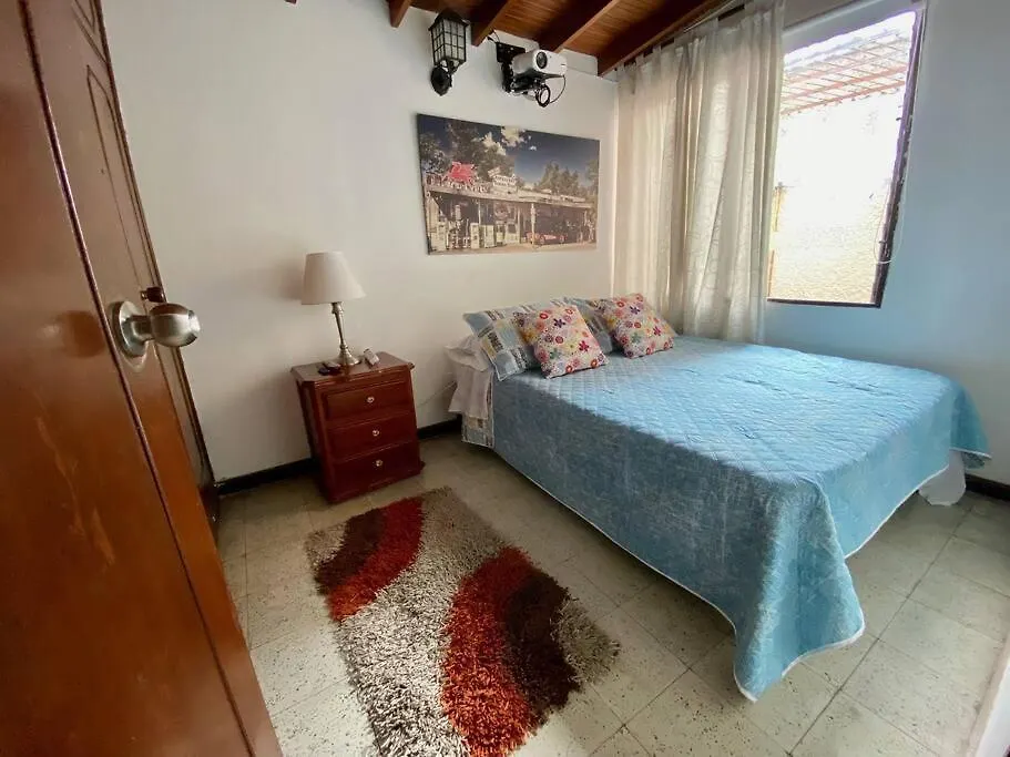 Casa En Frente Del Exito De Laureles Apartamento Medellín