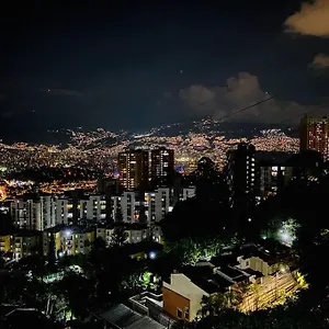 Apartamento Central Apto En Av Las Palmas, Poblado, Medellín