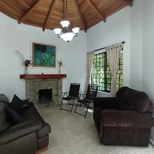 Сasa de vacaciones Casa Campestre Poblado 9, Medellín
